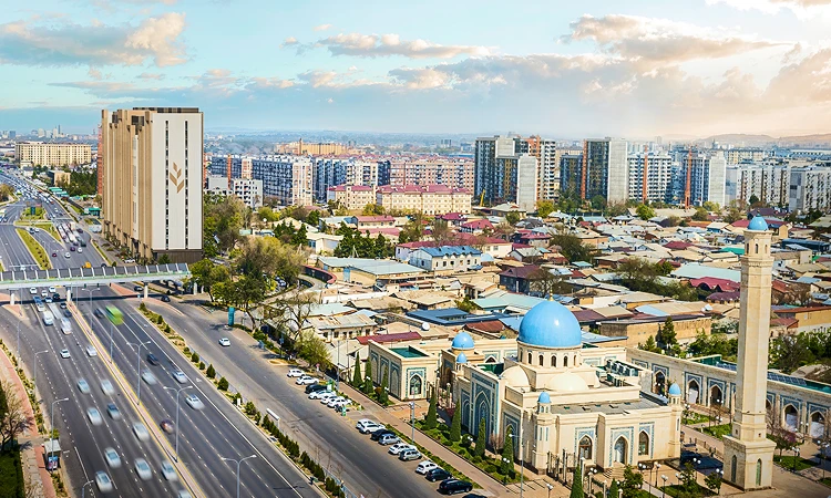 Основание и стратегическое позиционирование
